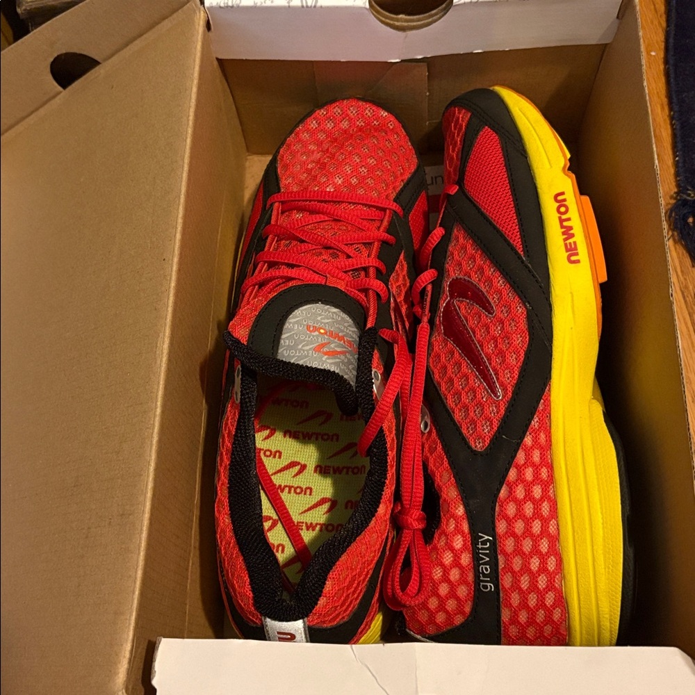 Newton Men's Gravity Red and Black Athletic Shoes
